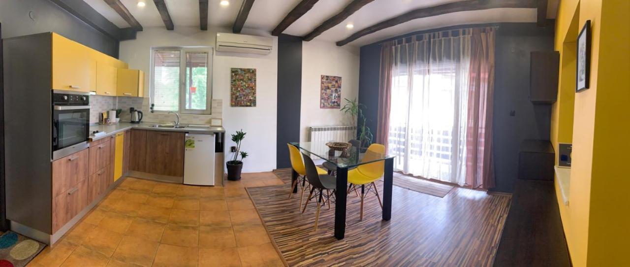Trakia Street Apartment Plovdiv Exteriör bild